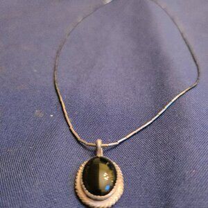 925 STERLING SILVER NECKLACE WITH SILVER AND ONYX PENDANT